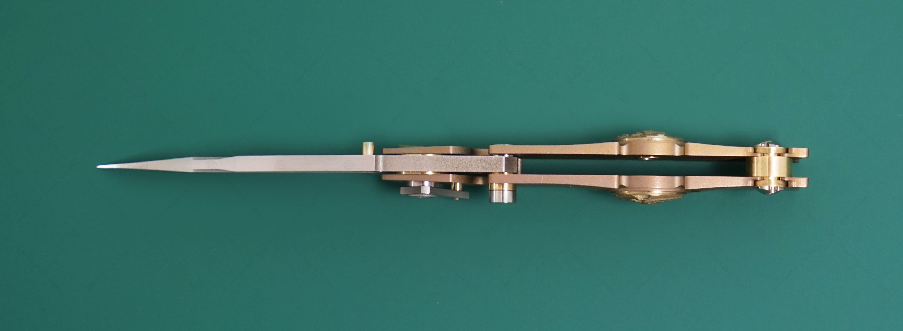 The knife Candiru Bronze SiL Manufactory_3