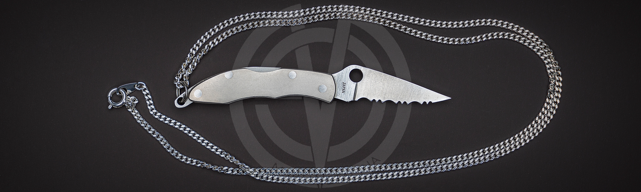 Spyderco Mini Police necklace_2