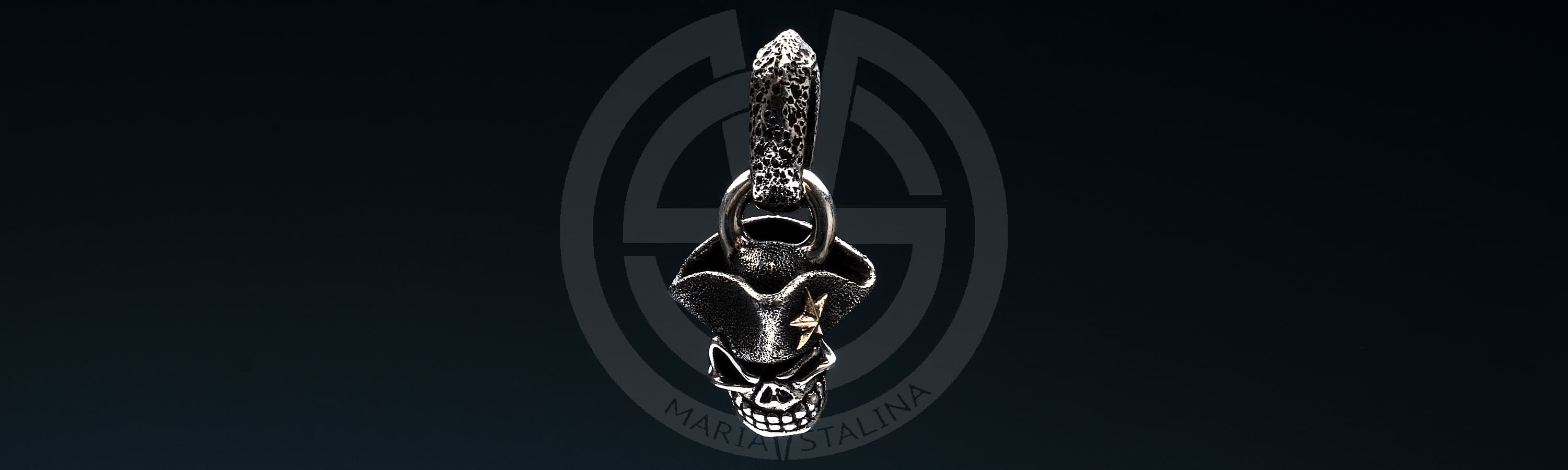 Starlingear Captain pendant and chain_1