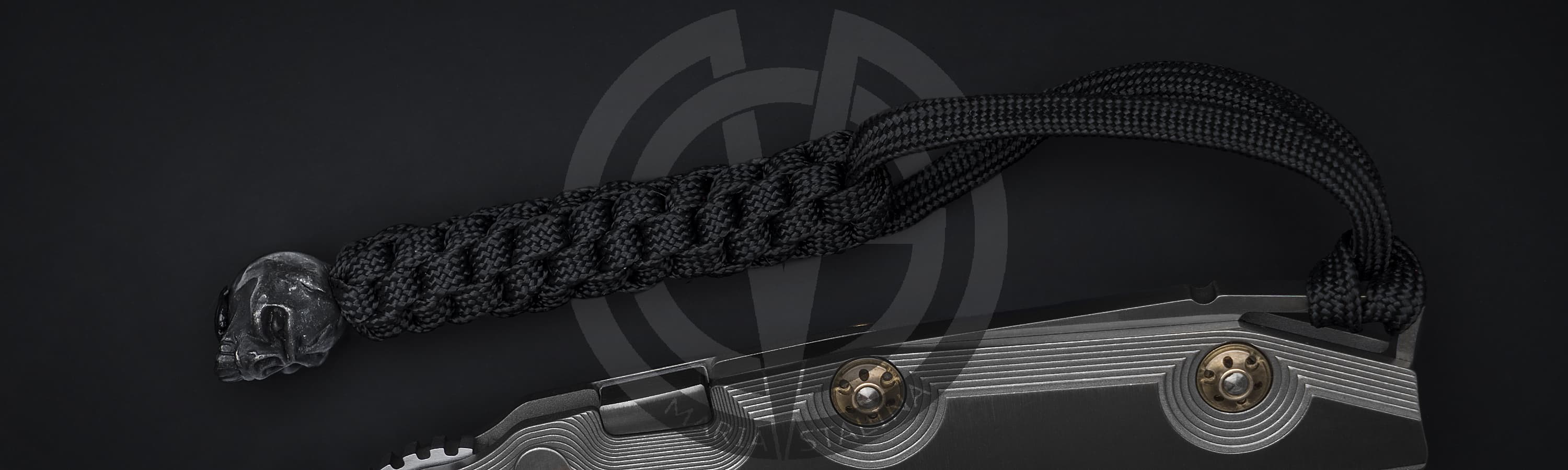 Schmuckatelli Emerson Череп бусина на темляк black_5