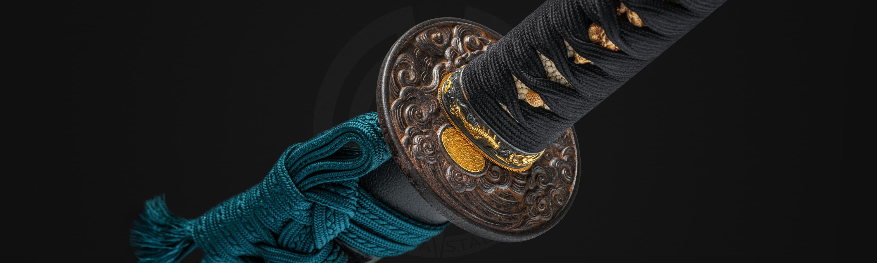 Decorative knot on katana saya