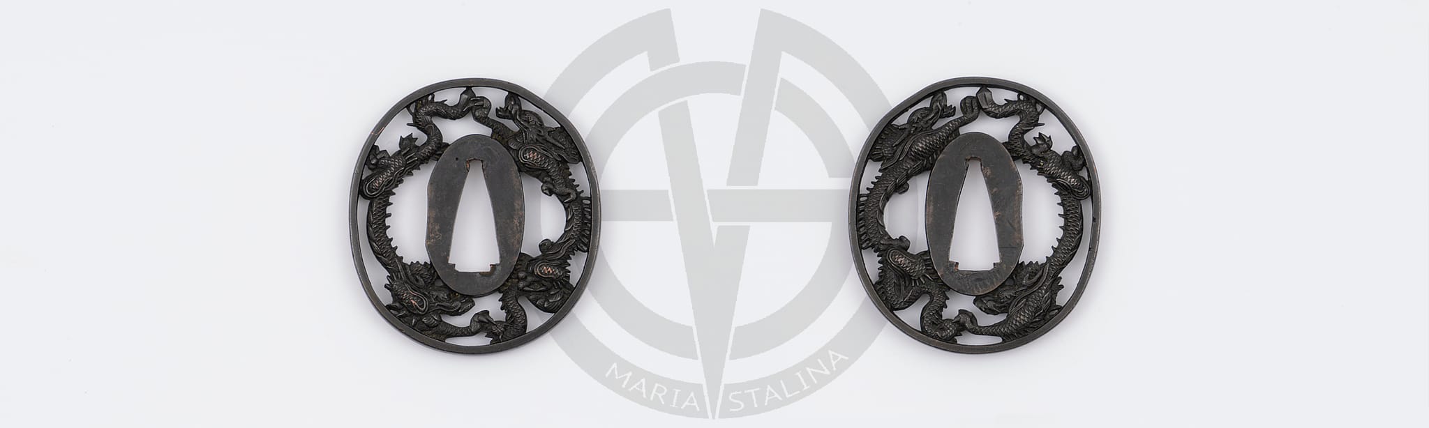 Dragons oval tsuba for wakizashi sword