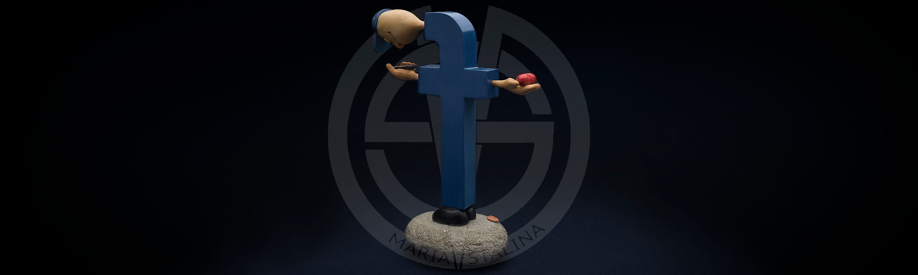 Facebook статуэтка_2