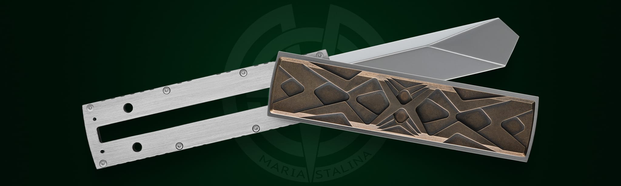Artistic photograph of the Égocentrique 2026 knife presented as a collectible work of art