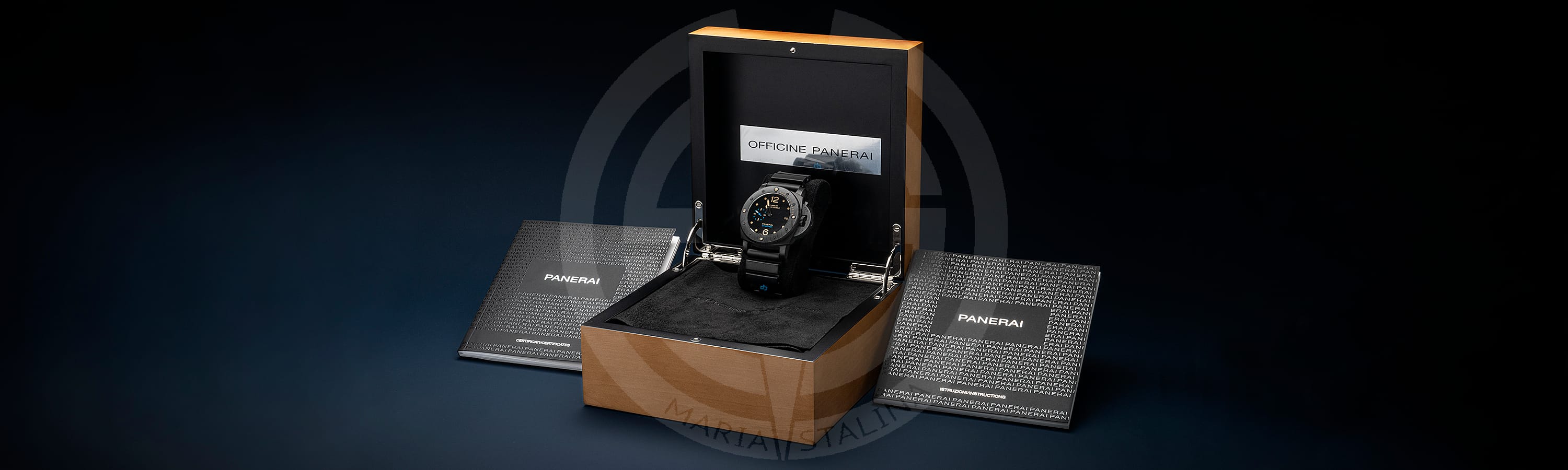 Panerai часы Submersible Carbotech™