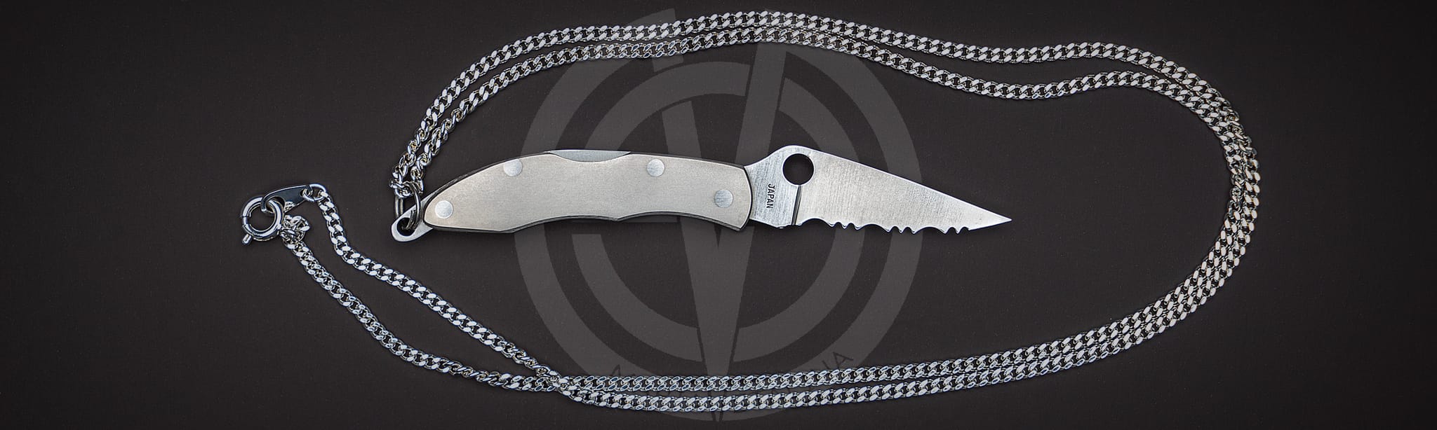Spyderco Mini Police necklace_2