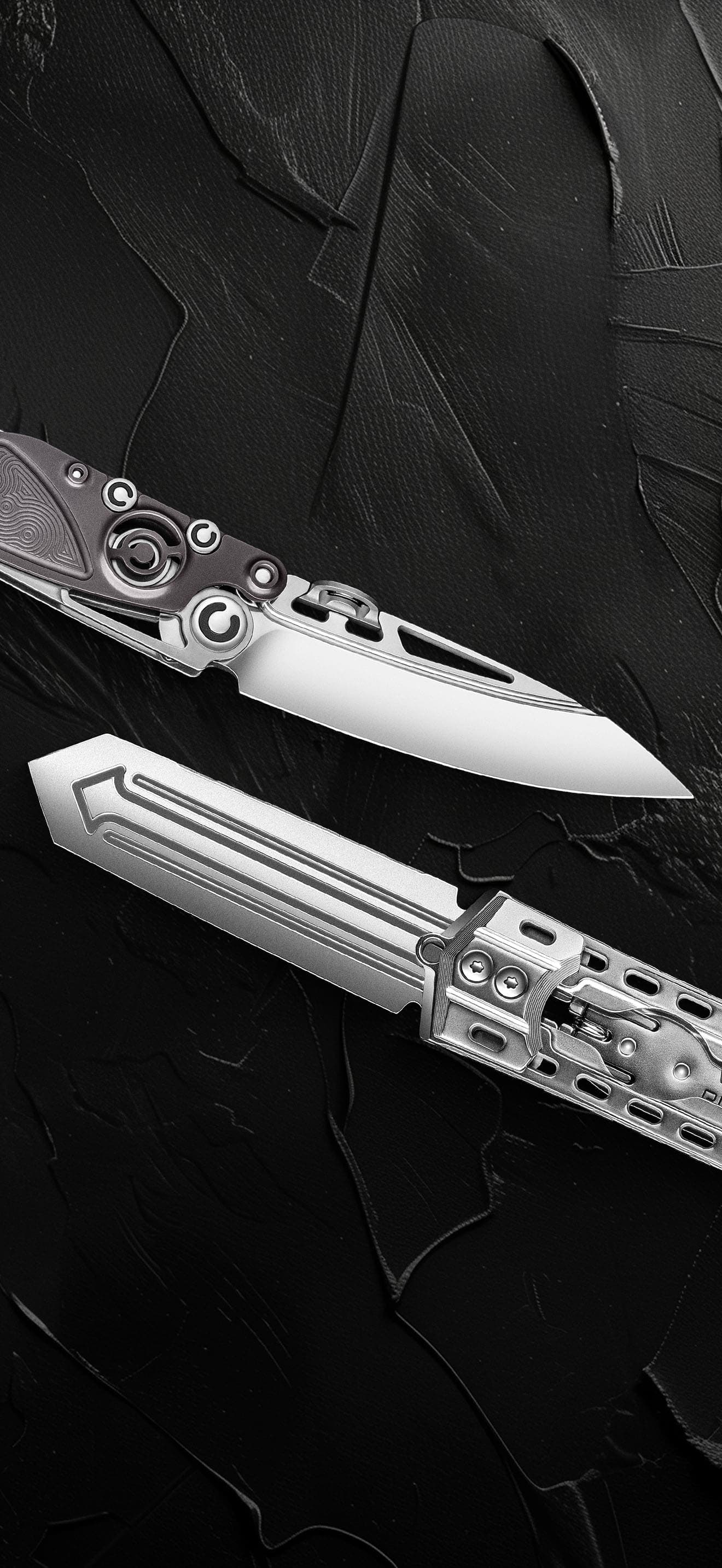 Городской карманный герой — это современный EDC нож, созданный для ежедневного ношения. Складной нож POcket HERo сочетает минимальный вес, тонкий профиль и продуманную эргономику. Клинок формы Bowie из порошковой стали RWL-34 обеспечивает уверенный рез и долговечность, а титановая рукоять гарантирует комфорт и надёжный хват.
Уникальная конструкция клипсы не выступает за габариты ножа, благодаря чему он не цепляется за одежду и остаётся практически незаметным в кармане. Это идеальный городской нож для тех, кто ценит функциональность, стиль и премиальные материалы.
POcket HERo — это не просто нож, а инструмент, который всегда с вами и готов к действию. POcket HERo (Похер)