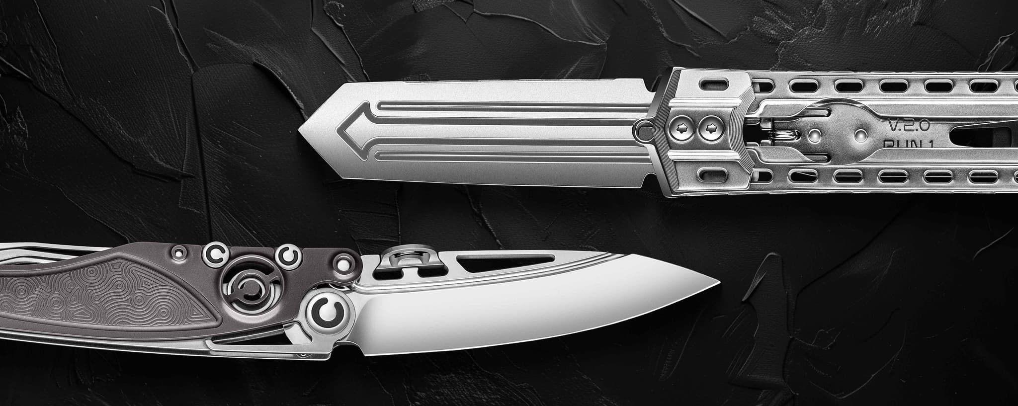 Actus Purus is not a single knife, but a dialogue between two distinct characters.
Two knives share the same foundation in design and materials, yet each expresses a different idea. One embodies Being, the other Action. Together they give form to the philosophical concept of Actus Purus — Pure Act — the moment when possibility ceases to be potential and becomes reality.
Both knives are built on the same architecture: an RWL-34 powder steel blade, a steel handle with bronze scales, and ergonomics refined down to the smallest detail. They differ in size, the pattern of their scales, and the character each reveals in its own way.
Individually, each is complete. Together, they become Actus Purus. Actus Purus