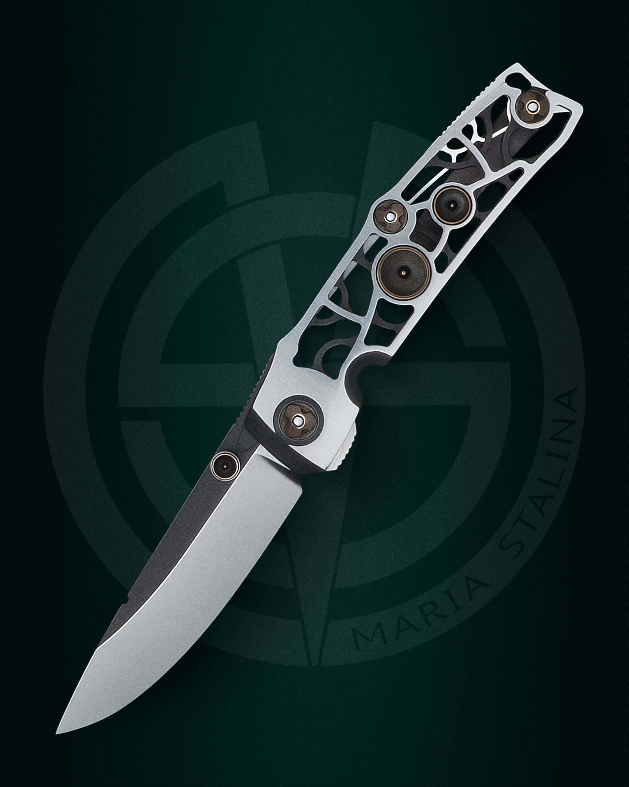 <p>Данный предмет не является холодным оружием.<br />
Просим обратить внимание, что фотографии на сайте могут не передавать в полном объеме цветовые нюансы и мелкие детали предмета.<br />
Комплектация: фирменная коробка, сертификат.</p> Нож Грета Ото Мануфактура СиЛ