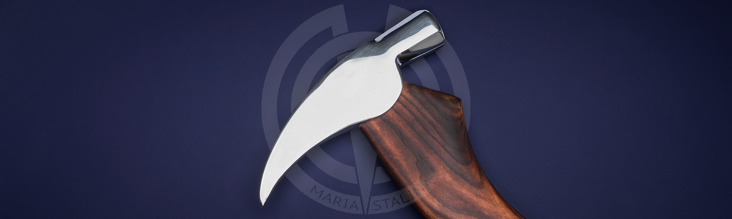 Короткий остроконечный топор с зеркальной полировкой_2 Короткий остроконечный топор с зеркальной полировкой_2