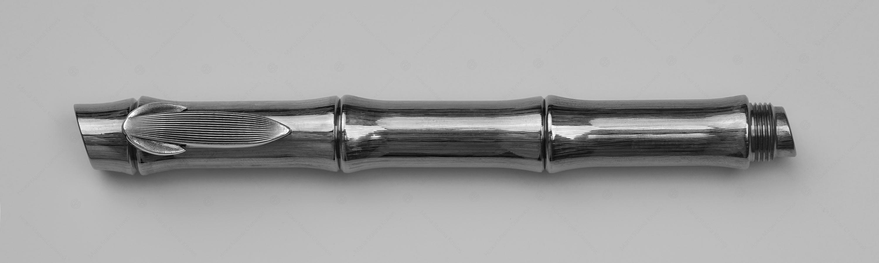 Титановая ручка