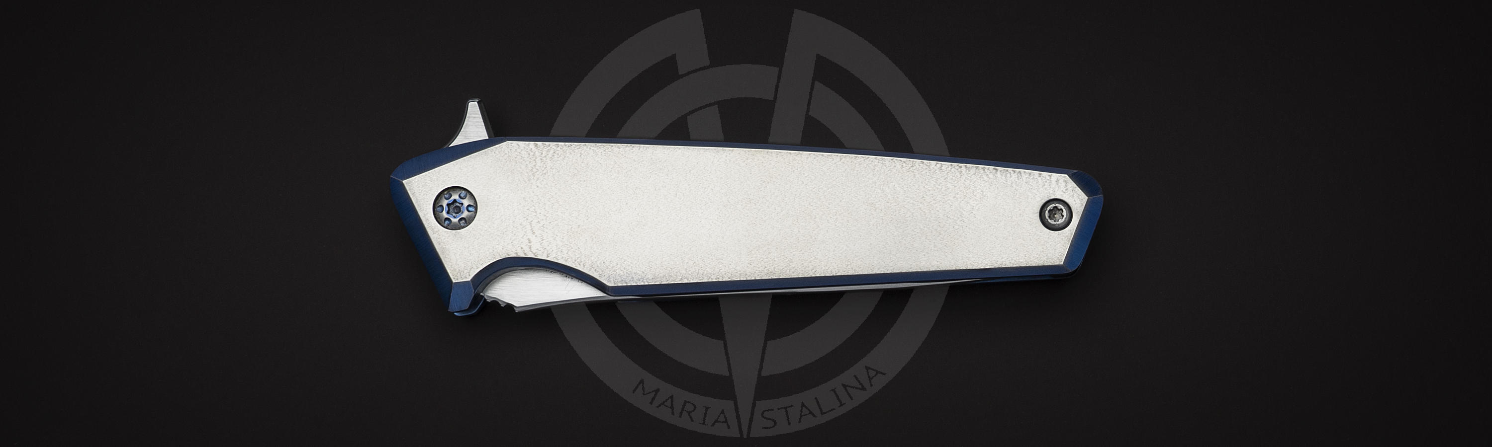 Титан 6Al4V — материал рукояти ножа Mark 8