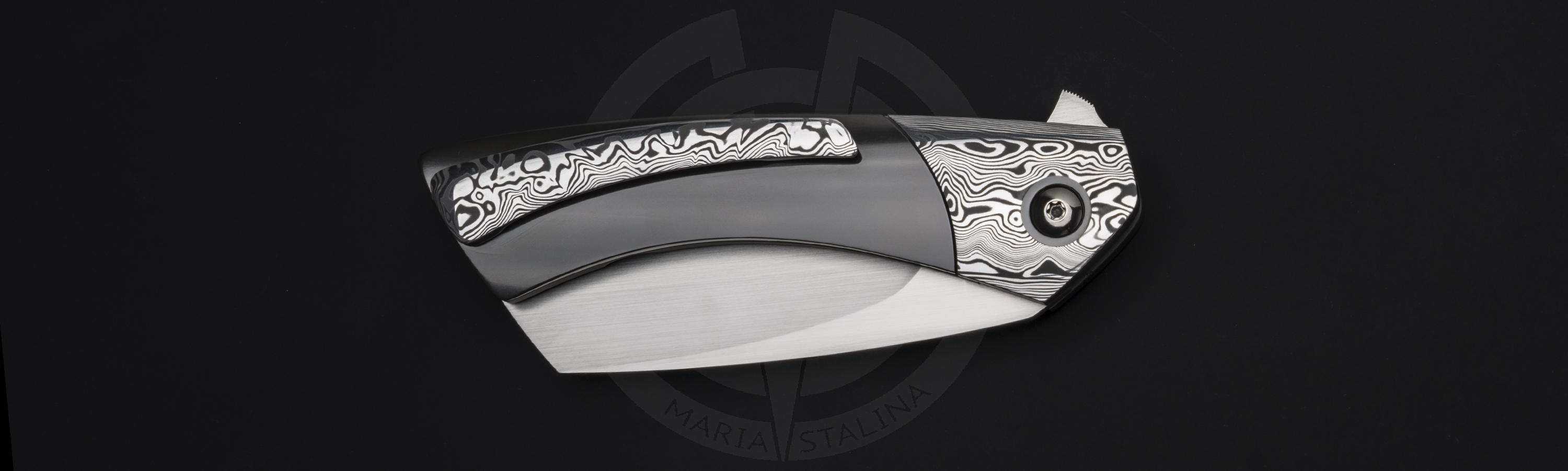 Damask steel clip and bolster
