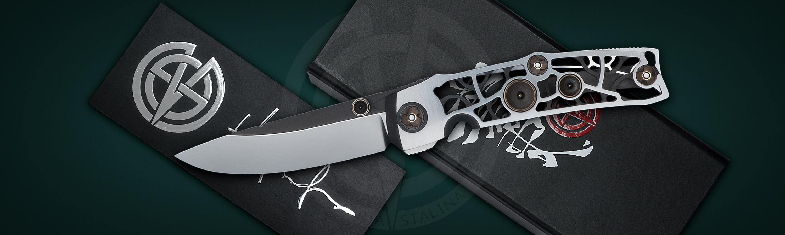 The knife Greta Oto by Manufactory S&L with branded box