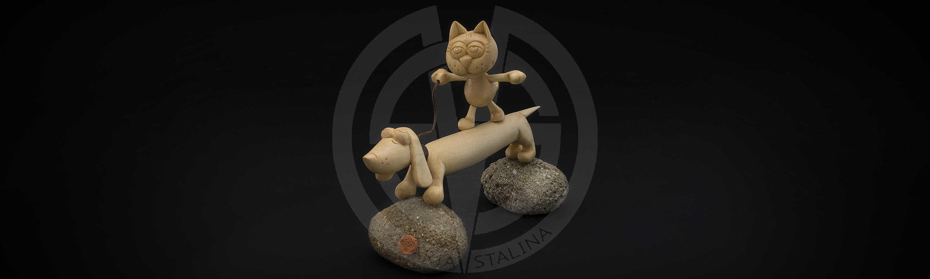 Handmade statuette dog and cat