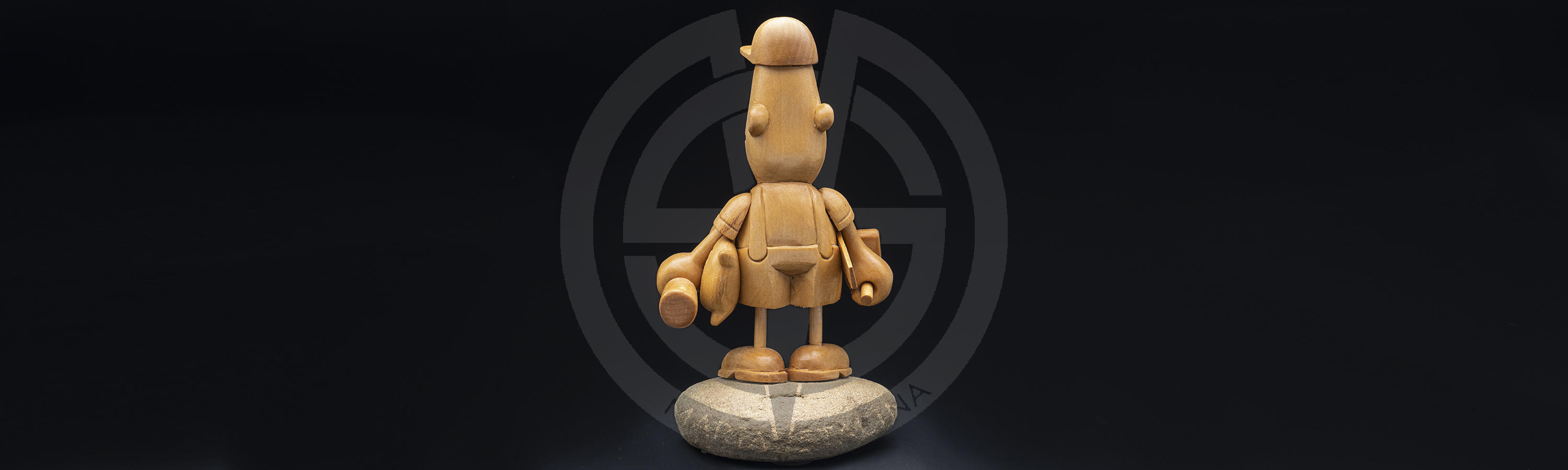 Wooden statuette from Bulgaria
