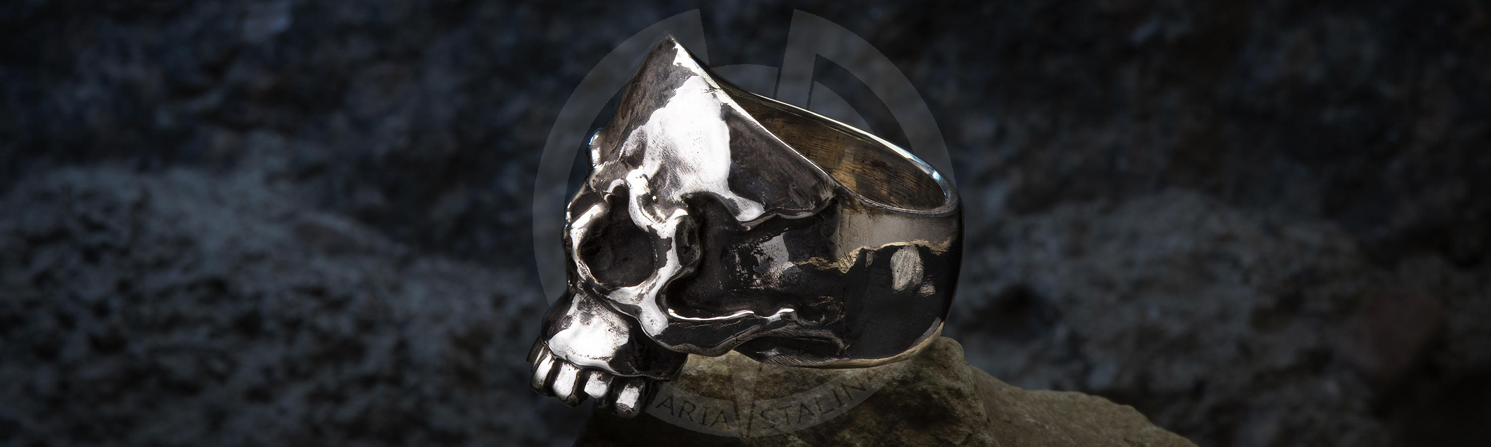 Male accessory ring Skull