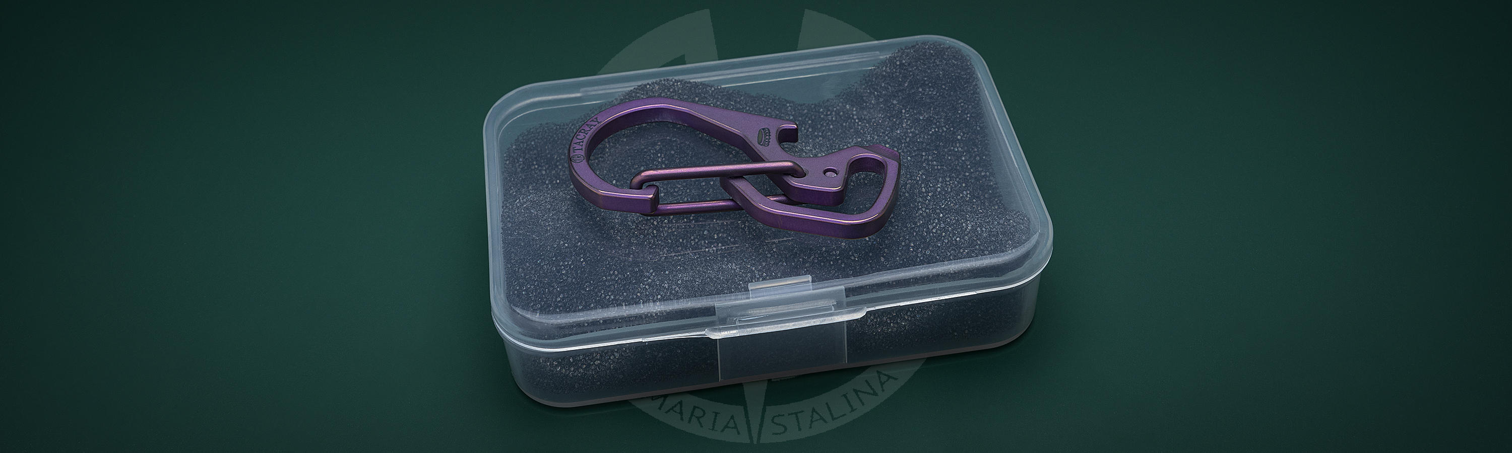 The plastic case comes with a purple carbine