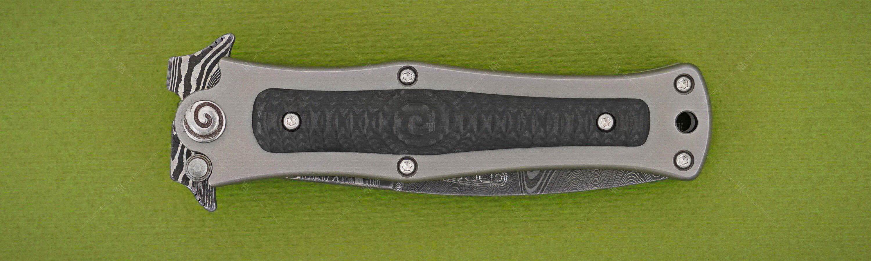 6AL4V handle with carbon insert
