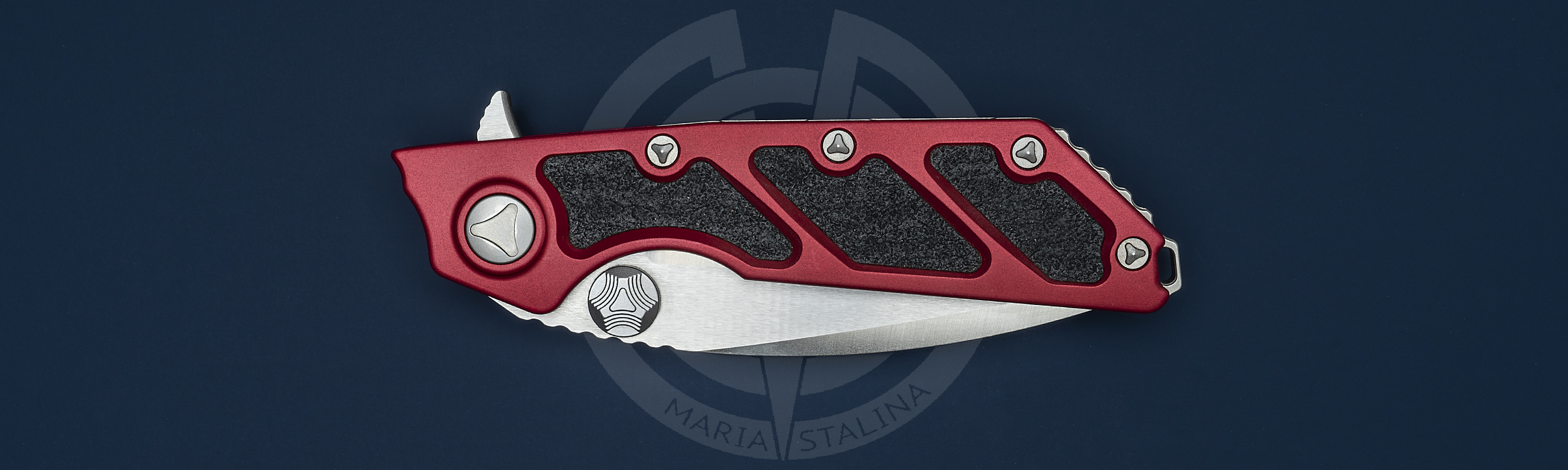 Американские ножи с красной рукоятью Microtech D.O.C. Red